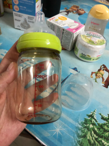 贝亲Pigeon奶瓶你好，新生儿是玻璃的好还是ppsu的好？
