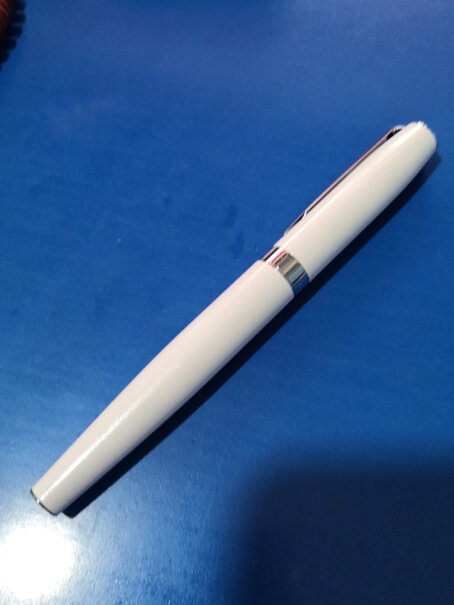 英雄钢笔382商务办公铱金钢笔签字笔漏水吗 这个钢笔？