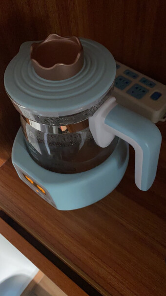美的婴儿恒温水壶调奶器热奶器1.2L你们的恒温壶，提壶的时候那个滴滴声多久消失还是一直都有啊？