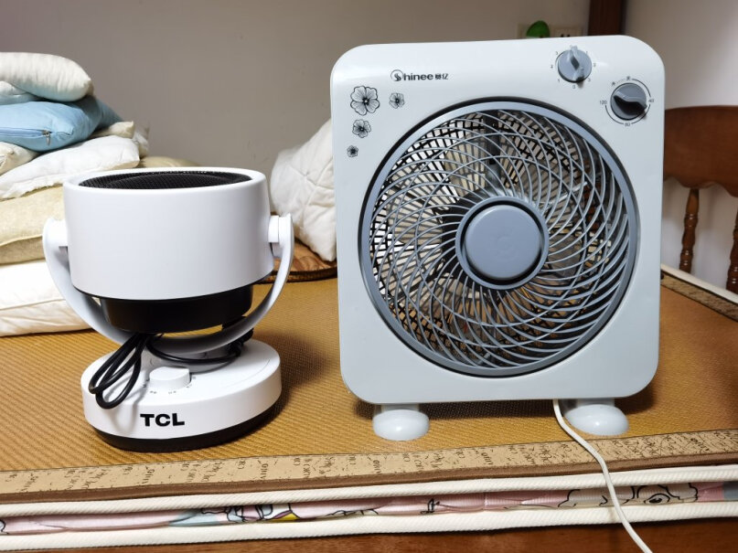 TCL取暖器我买的这个取暖器，为什么低档只有左右两边是热的，中间把手放到铁丝网上都感受不到多少温度？希望大家看看你们的是这样吗？