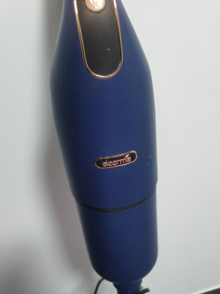 德尔玛DX1000吸尘器家用立式手持吸尘器可以吸车里面的灰尘吗？