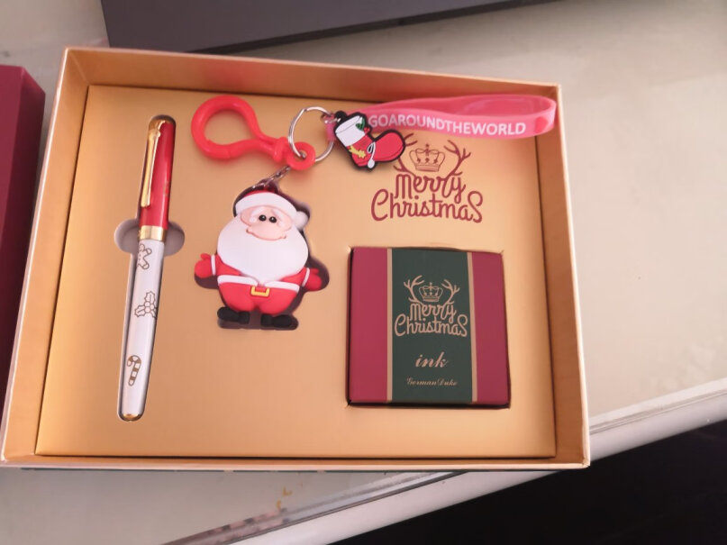 DUKE公爵圣诞钢笔墨水礼盒套装节日气氛时尚设计送小孩送朋友佳品流畅书写会掉漆吗？