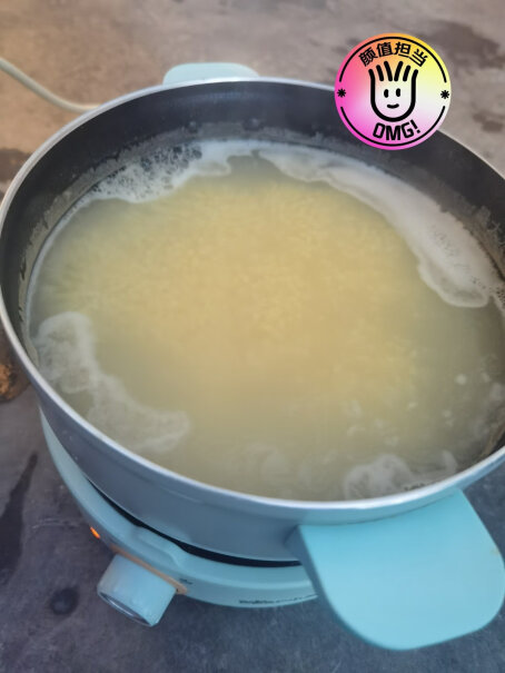 小熊电煮锅多功能锅底下的锅盘能清洗嘛？