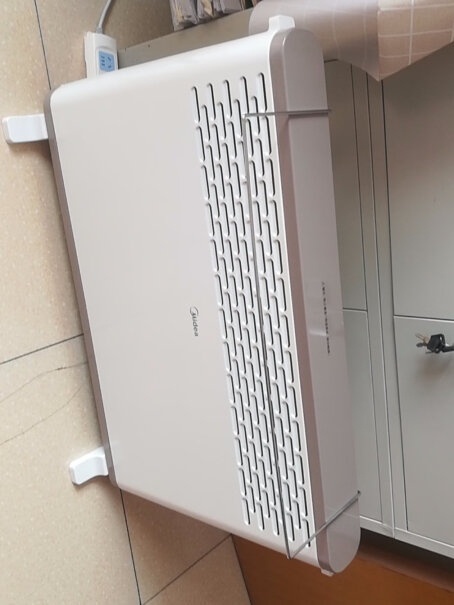 美的取暖器速热是多久能热，20平的房间温度能保持在多少？