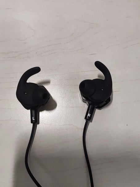 西伯利亚MG-2PRO耳机入耳式有线mg2和mg2por有什么区别？