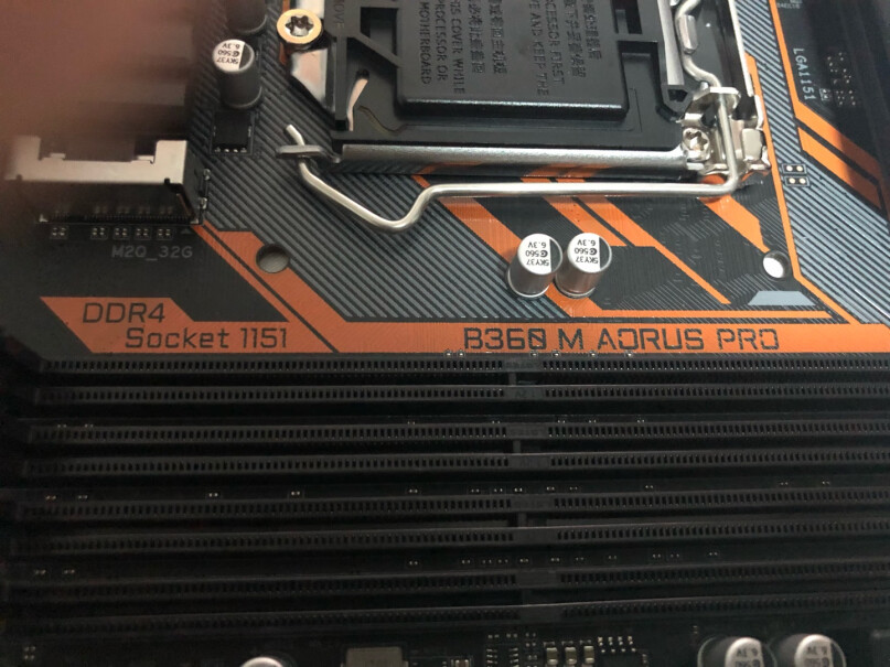 技嘉B360M主板B360M AORUS 什么散热器能装得下，不卡内存 不卡M2固态马甲？买了东海X6装不下 卡固态位。目前东海X6不行？