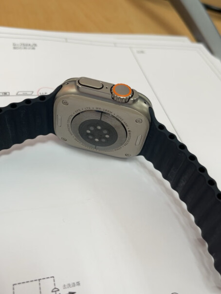 Apple Watch Ultra 智能手表 GPS + 蜂窝款 49毫米 钛金属原色 钛金属表壳午使用怎么样？评价质量实话实说？