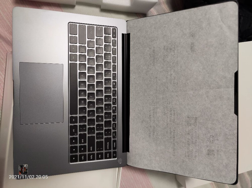 小米红米RedmiBookPro有自带的免费的ms office Excel那些的吗？