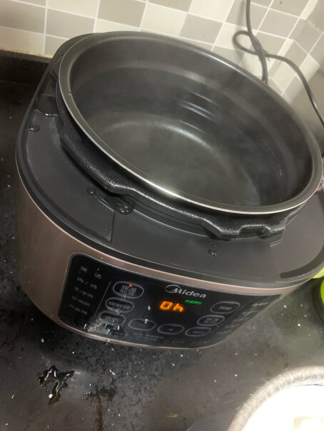 美的提鲜智能电压力锅电高压锅这个锅做饭到一半的时候会不会很响的排气？