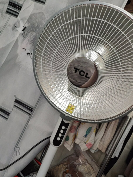 TCL取暖器有多高？可以放地上吗？