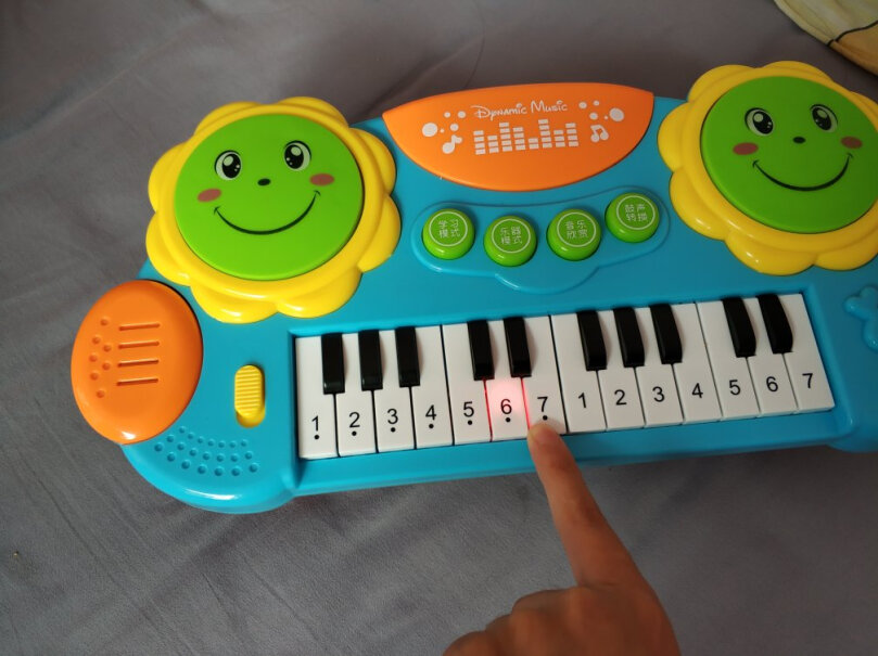 猫贝乐儿童玩具电子琴婴儿音乐玩具拍拍鼓2合1电子琴容易坏吗？