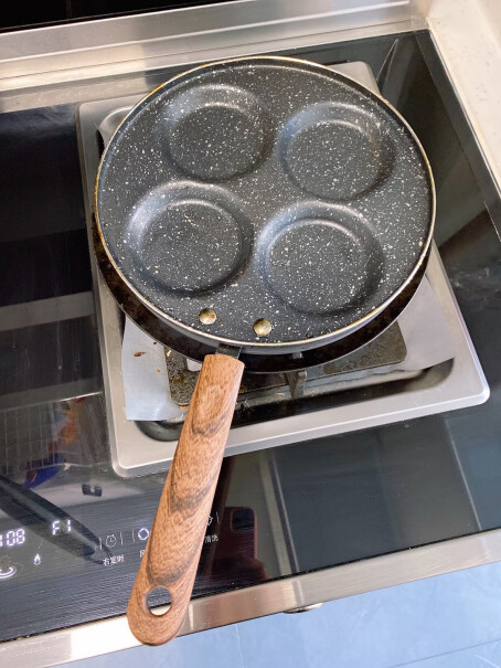 展艺烘焙工具这个尺寸能够放平一张手抓饼煎吗？