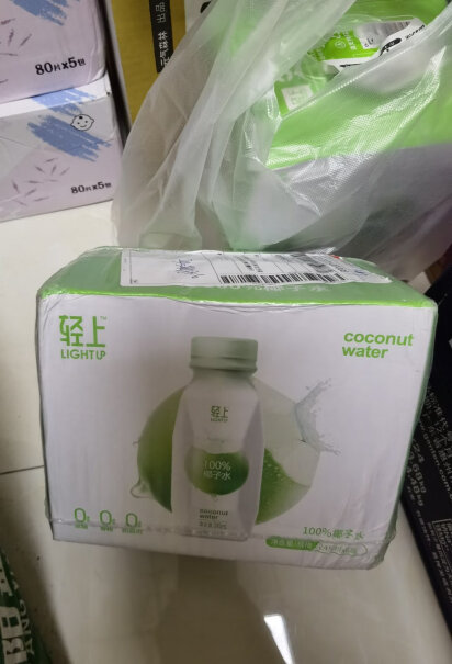 轻上100%椰子水泰国进口果汁整箱装评测好不好用？良心评测点评分享？