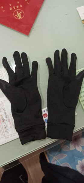 其他足球装备迪卡侬手套秋男女跑步健身骑行加绒保暖运动全指五指RUNC黑色入手使用1个月感受揭露,评测好不好用？