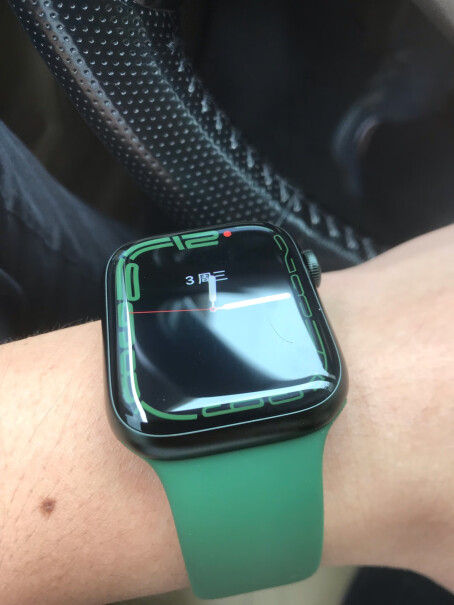 Apple Watch 7 GPS款智能手表送膜吗？
