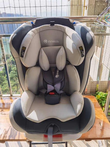 innokids汽车儿童安全座椅0-4-12岁宝宝还不会坐着 可以用这安全座椅吗？