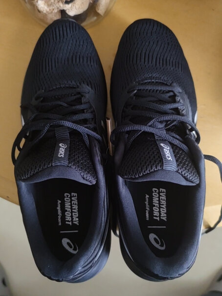 跑步鞋ASICS亚瑟士 缓震男鞋运动鞋轻便透气跑步鞋 GEL-PULSE 11 黑色使用两个月反馈！评测怎么样！