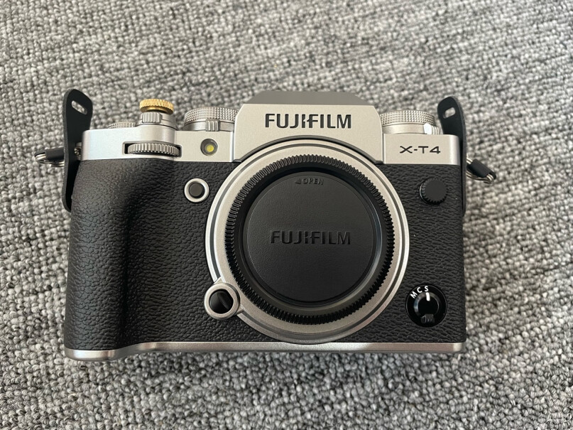 富士（FUJIFILM）X-T4 微单套机没有无线功能么？