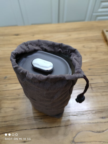 小熊煮茶器煮茶壶养生壶迷你蒸汽喷淋式304不锈钢壶的底部是什么材质？