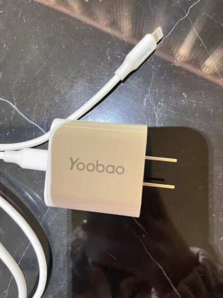 数据线羽博Yoobao快充PD20WTypeiPhone14ProMax充电器苹果13充着会不会烫呀？