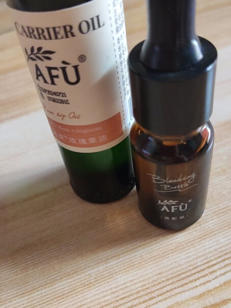精油阿芙AFU茶树精油10ml疏通紧致毛孔质量到底怎么样好不好,好用吗？
