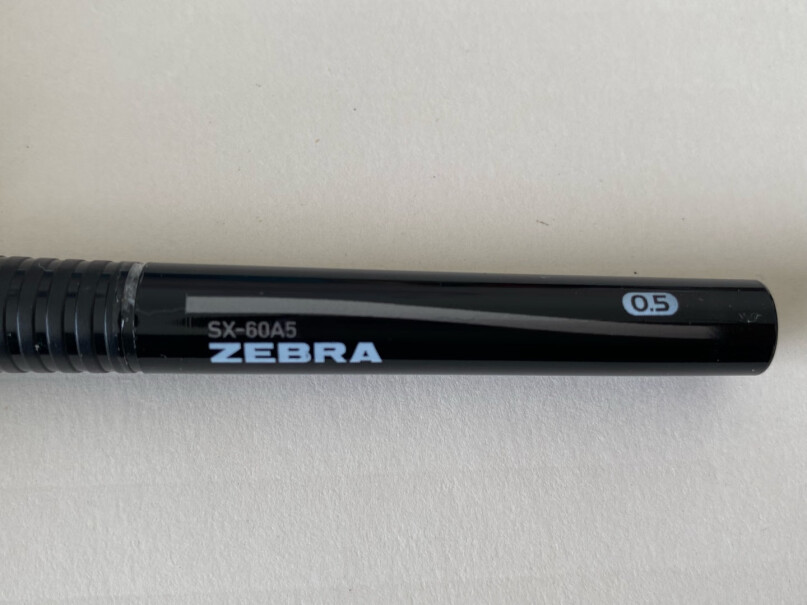 日本斑马牌银蛇直液式签字笔0.5mm子弹头中性笔这种笔耐用吗？
