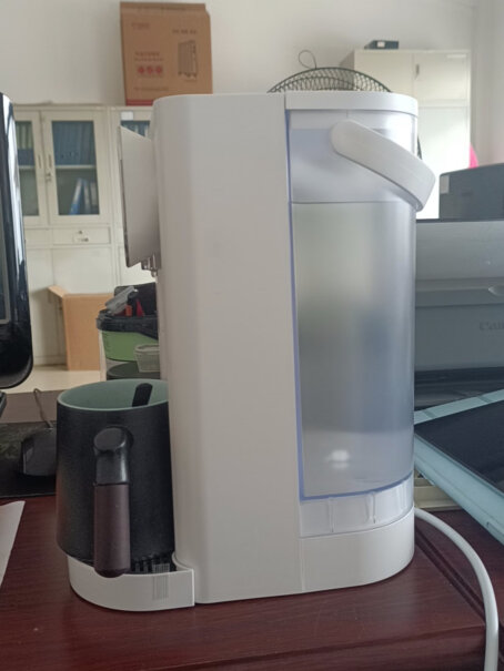 集米T2即热饮水机即热式饮水机用了一个多月，水量的指示灯坏了 有这情况的吗？