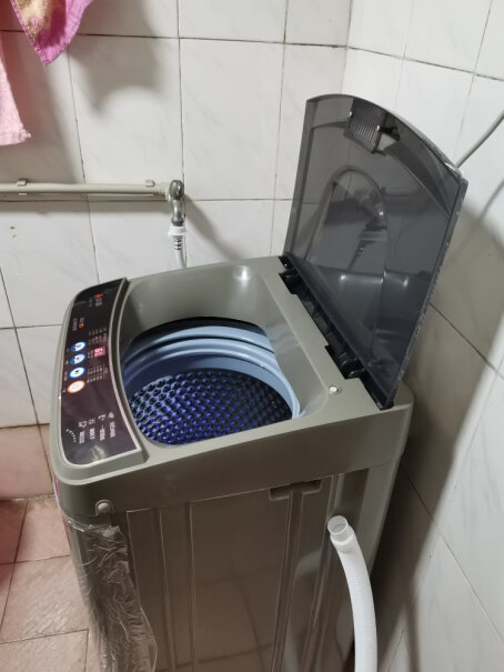 志高全自动洗衣机洗烘一体烘干功能是热的吗，温度高吗？？
