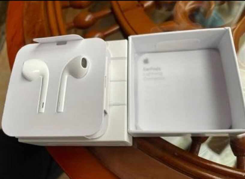 Apple苹果12原装充电器20W请问12可以用吗！（除了头还要买其他的吗）