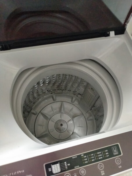康佳洗衣机全自动8公斤波轮甩干脱水声音是特别大吗？