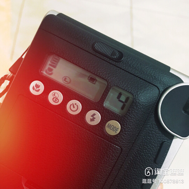 富士instax mini90相机取景器和实物不一样吗？