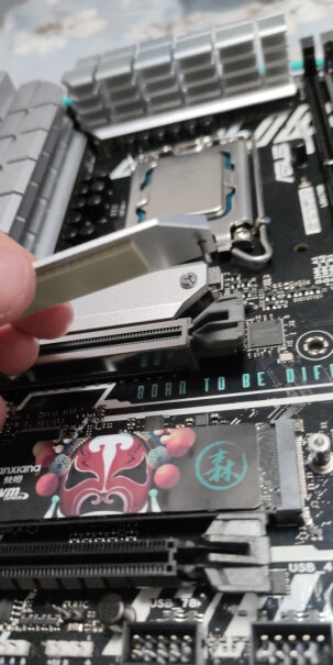 SSD固态硬盘M.2接口PCIe游戏本放的下吗？