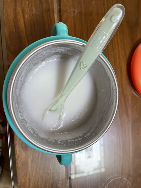 皇宠宝宝注水保温碗儿童餐具套装辅食碗大家买的漏水嘛？