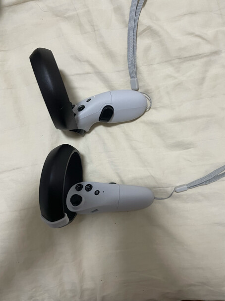 爱奇艺奇遇3 VR一体机戴近视眼镜的人需要咋用？