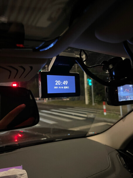 海康威视行车记录仪C6SGPS版800万4K超高清夜视停车监控是不断的录制视频吗？