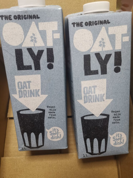 OATLY噢麦力咖啡大师燕麦奶咖啡伴侣谷物早餐奶植物蛋白饮料不含牛奶和动物脂肪评测值得入手吗？使用感受！