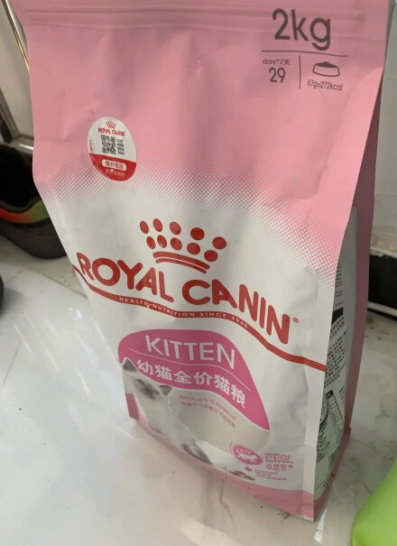 皇家幼猫奶糕K36 10KG10公斤的大袋，你们收到的快递有包装吗？不会裸袋发货吧？