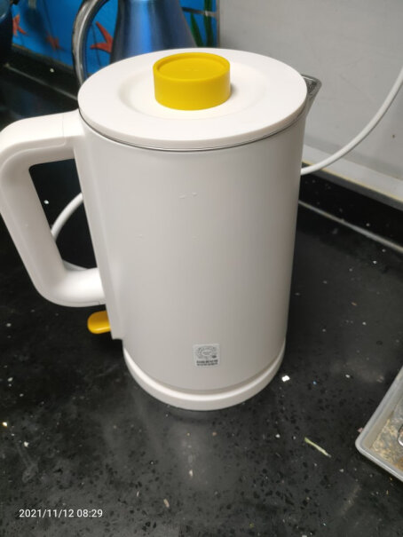 九阳热水壶烧水壶电水壶1.7L三层防烫无缝内胆304不锈钢煲水的时候会很大声吗？