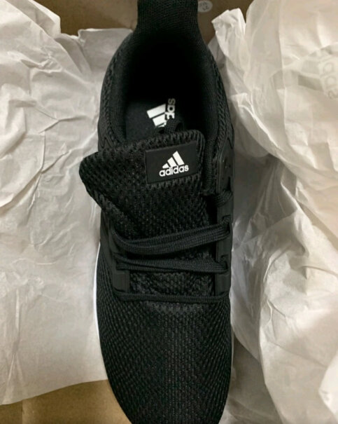 阿迪达斯 跑步鞋adidas ULTIMASHOW男鞋 黑色 43码使用怎么样？大家真实评测解读？