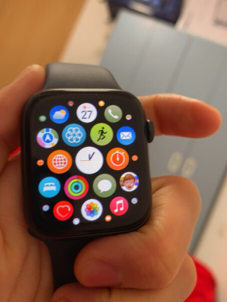 Apple Watch SE 智能手表 GPS款 40毫米米金色铝金属表壳 星光色运动型表带MKQ0大家买的待机时间短不？
