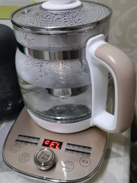 小熊养生壶煮茶器水烧开后保温能保持多久？