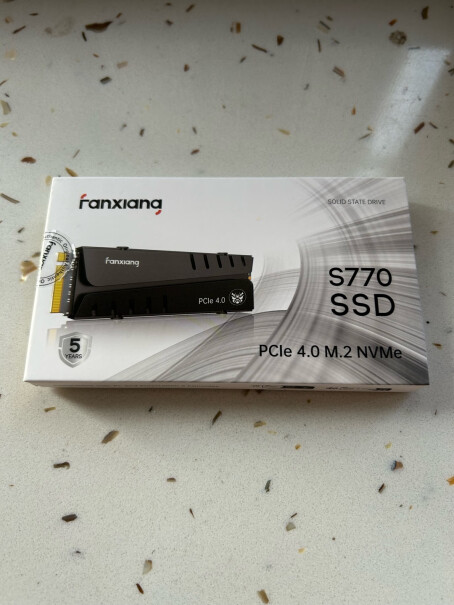 SSD固态硬盘精选长江存储晶圆请问我用这盘一天多次掉盘，是硬盘盒的问题还是盘的问题？