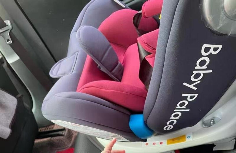 Babypalace宝宝汽车儿童安全座椅isofix接口三个月大的宝宝能用吗？