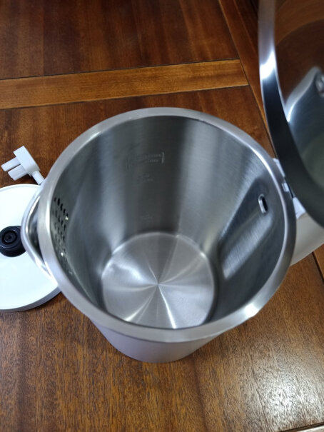 水壶电热水壶开水壶米家电水壶3041800W暖水壶你们的水壶盖子会响吗？