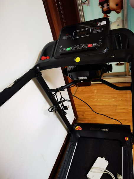 贝德拉跑步机家用智能静音折叠走步机健身器材518跑道多宽，噪音大吗？