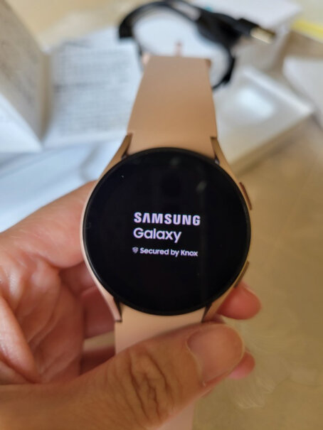 三星Galaxy Watch4 40mm蓝牙款请问QQ音乐怎么下载不了音乐？