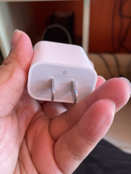 Apple苹果12原装充电器20W是正品吗？