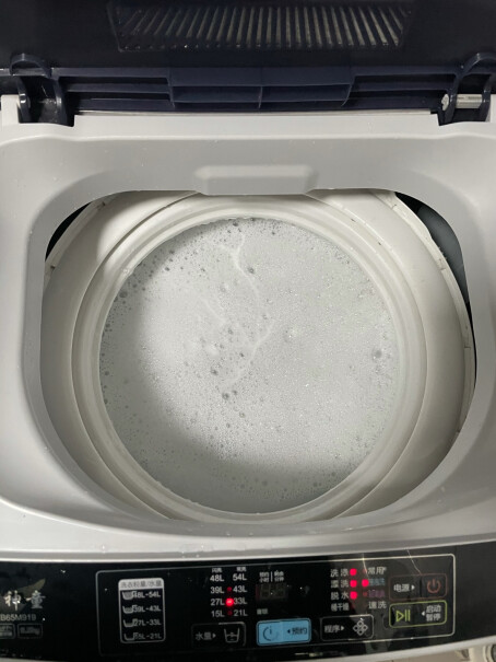 绿伞洗衣机清洁剂375g*4盒请问这怎么用的？