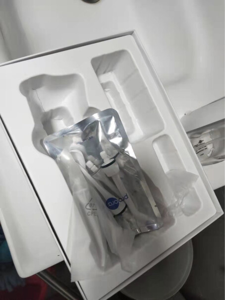 博皓（prooral）冲牙器可以倒双氧水进去洗智齿吗？