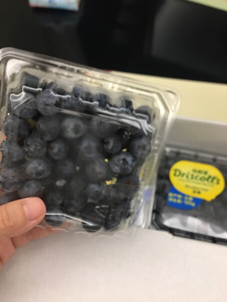 Driscoll's 怡颗莓 当季云南蓝莓原箱12盒装 约125g兄弟们 一天吃三盒可以吗？ 吃多了没事吧？